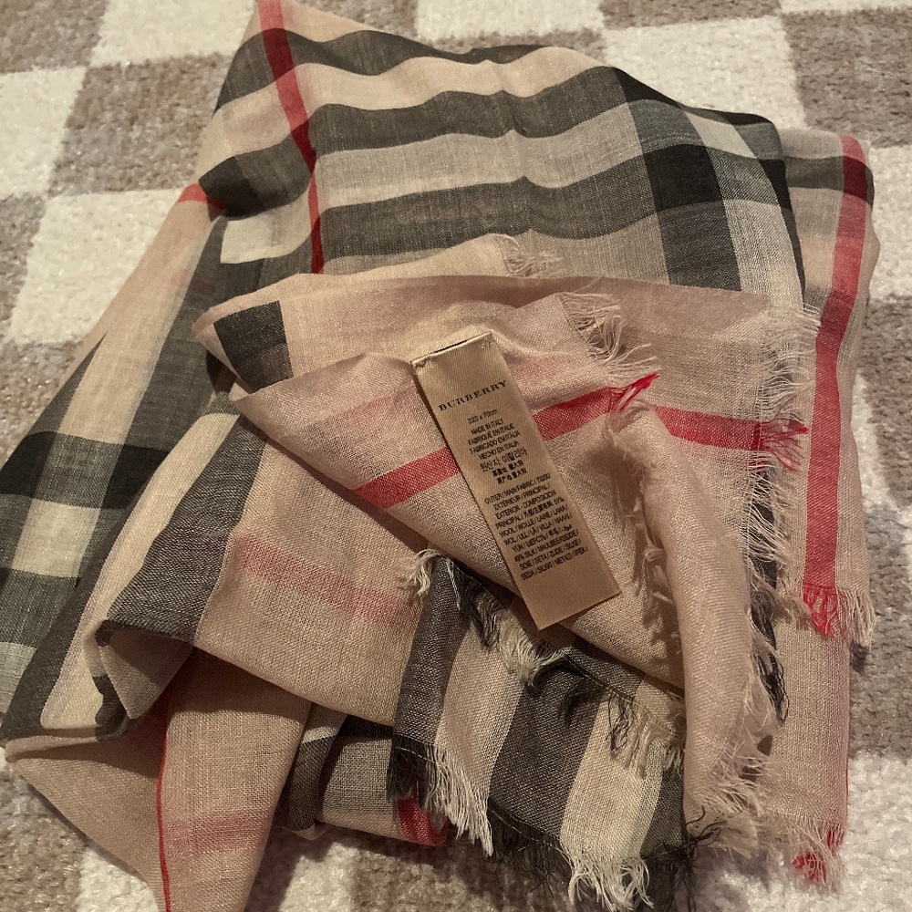 Burberry scarf
